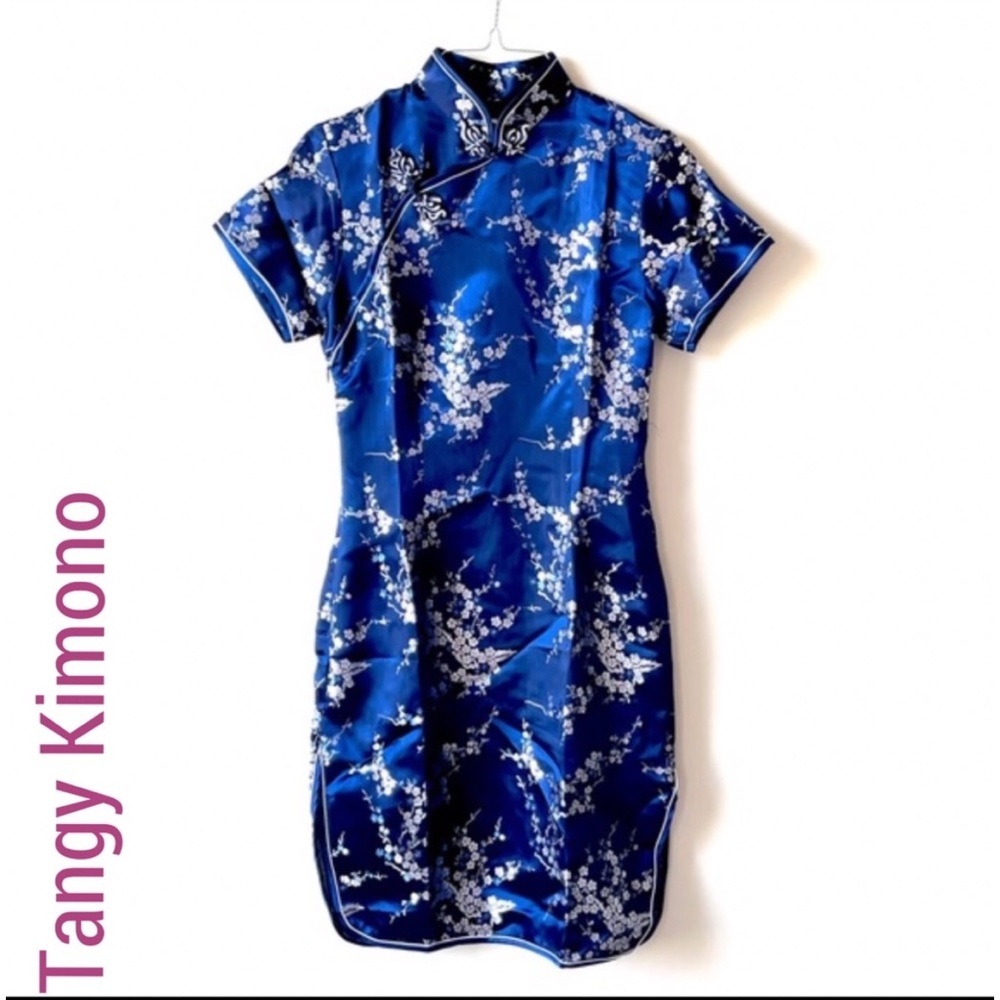 TANGYU Blue floral kimono dress size 34 100 % silk